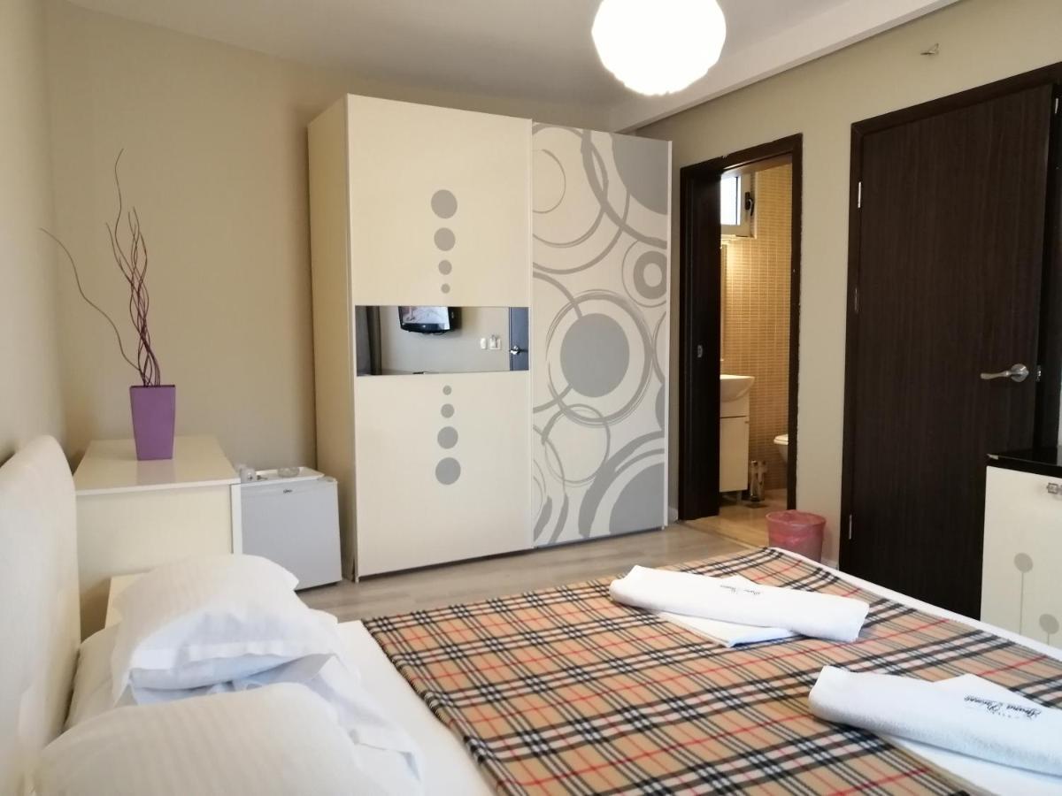 Apartments And Rooms Grand Palazzo ブドヴァ エクステリア 写真