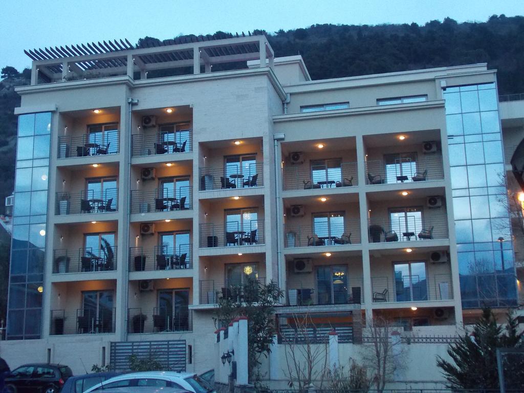 Apartments And Rooms Grand Palazzo ブドヴァ エクステリア 写真