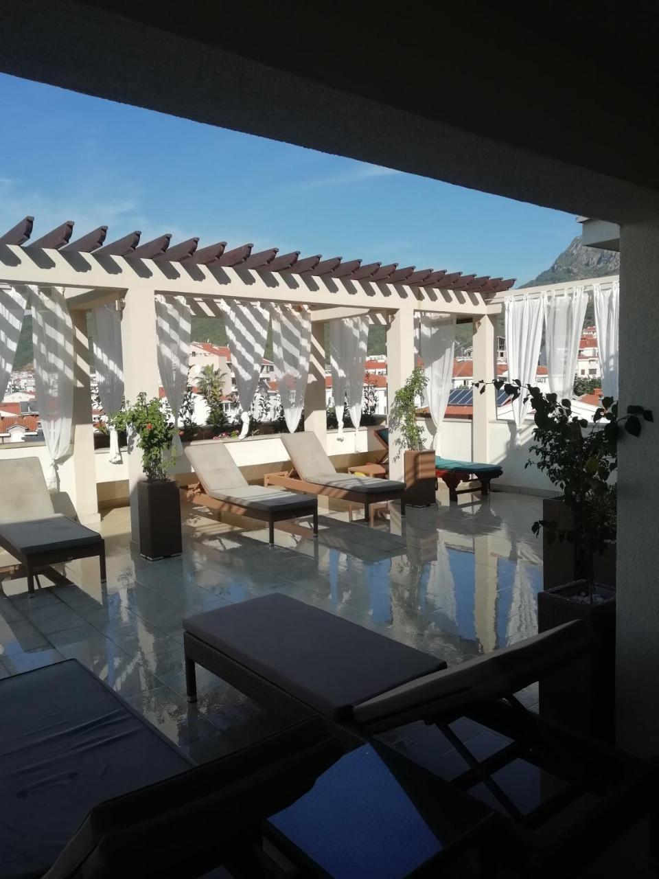 Apartments And Rooms Grand Palazzo ブドヴァ エクステリア 写真